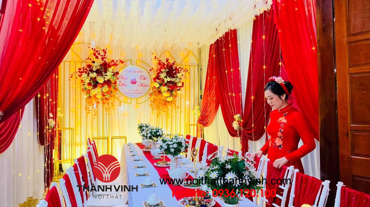 Ghế chiavari tiffany nhựa cho lễ cưới tại Thái Bình