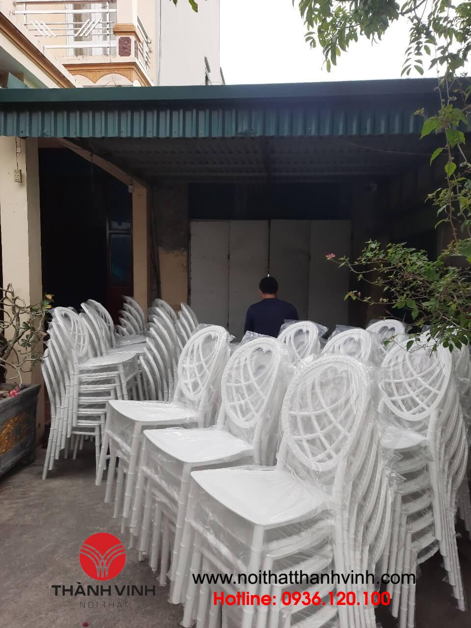 Ghế louis nhựa phân phối cho khách sỉ ở Nam Định