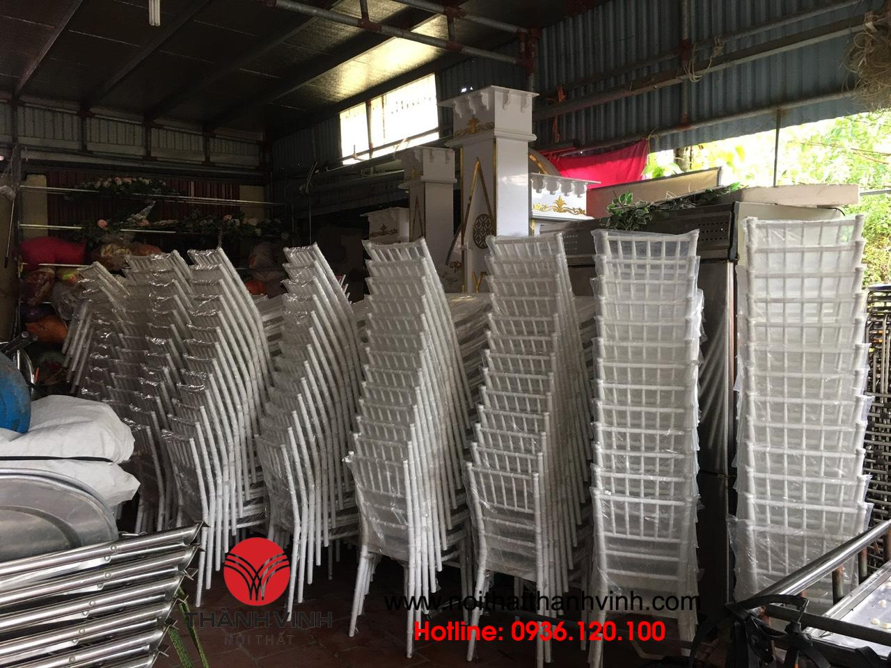 Đơn vị cung cấp và phân phối ghế chiavari nhựa đám cưới chất lượng
