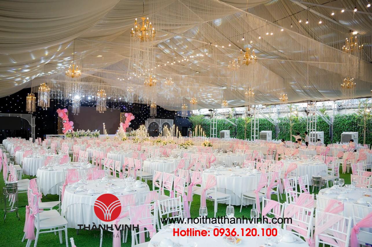 Ghế chiavari nhựa đám cưới tại Quảng Ninh